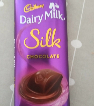 Cadbury Dairy Milk Silk Chocolate 150g 2